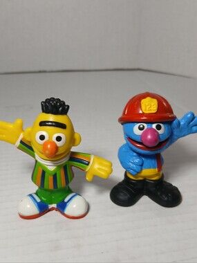 Sesame Street Bert & Grover figures toy